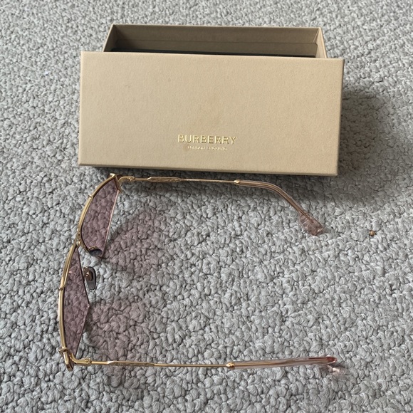 BURBERRY PINK TINTED LENSES CAT EYE SUNGLASSES - Picture 9 of 14